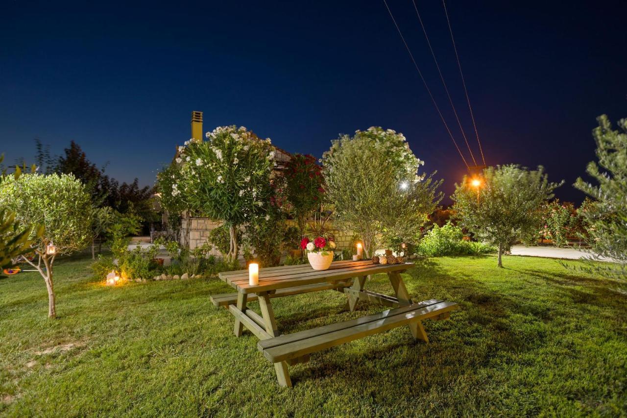 Varta Village - Elea House Kalipádhon Dış mekan fotoğraf